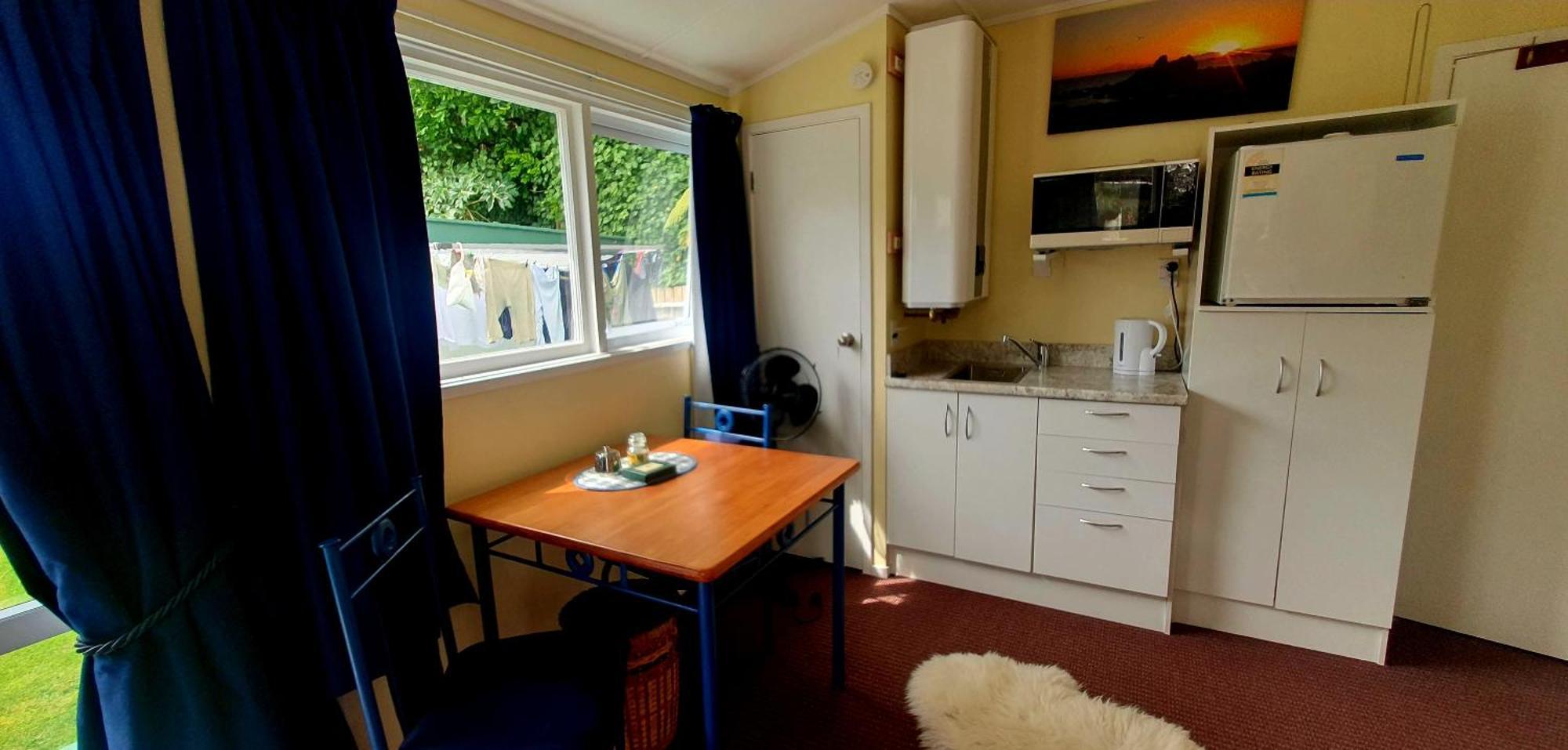 Waikanae Studio B&B エクステリア 写真