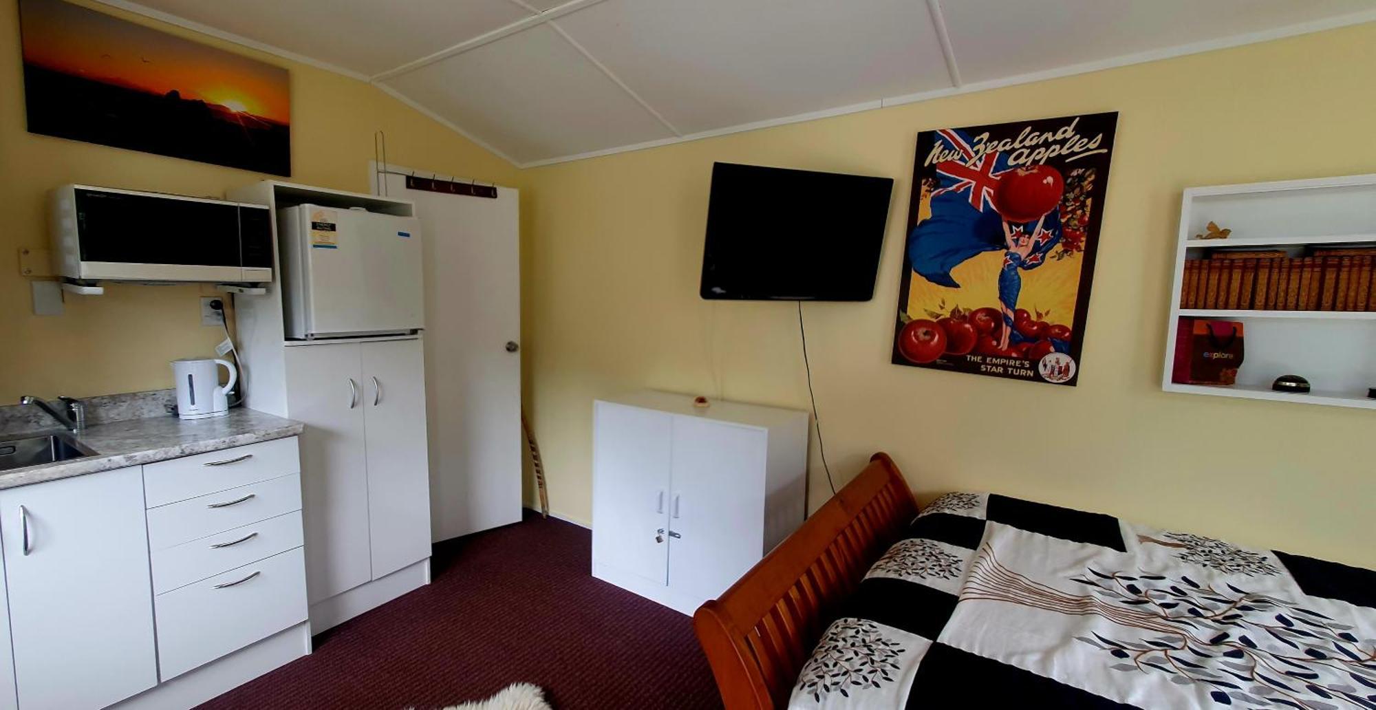 Waikanae Studio B&B エクステリア 写真